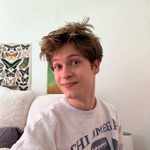 Meet your Posher, Alex